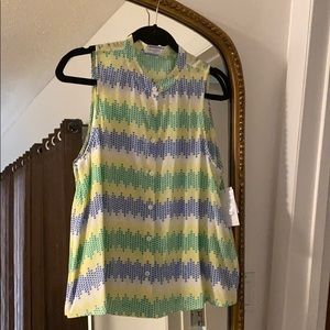 Sleeveless equipment top size L